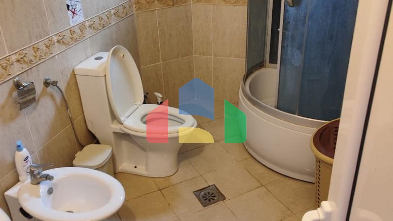 Дом с сауной и видом на море в Сутоморе