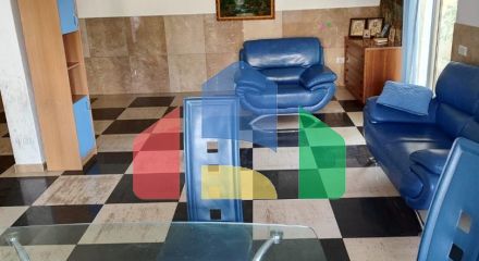 Дом с сауной и видом на море в Сутоморе