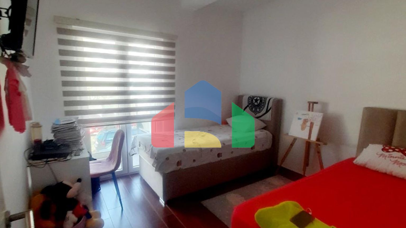 Отель в Сутоморе с 12 апартаментами, бассейном, 200 метров до моря - 800.000 евро