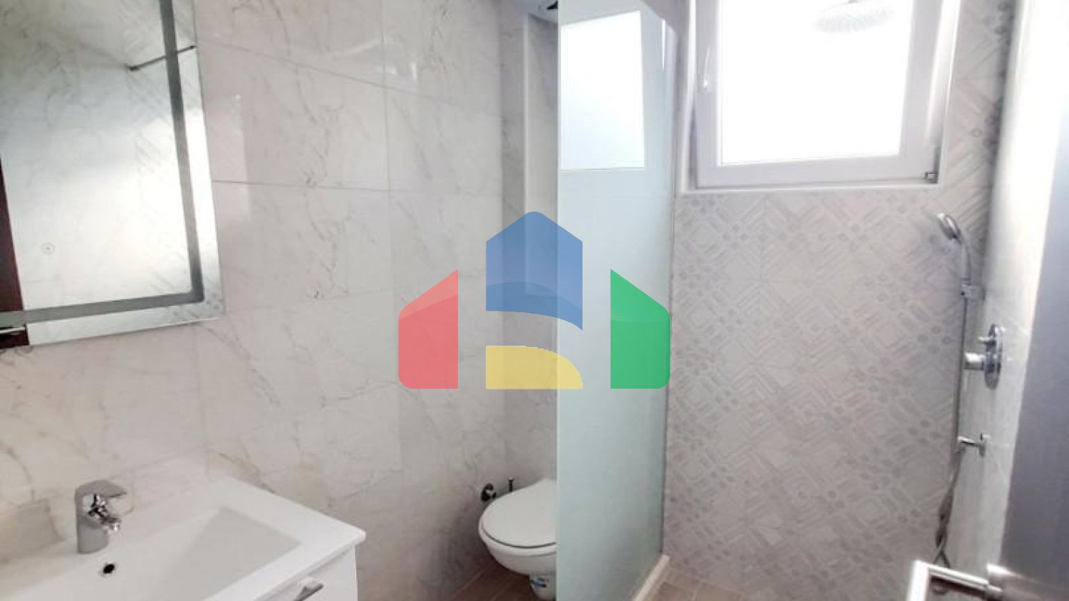 Отель в Сутоморе с 12 апартаментами, бассейном, 200 метров до моря - 800.000 евро