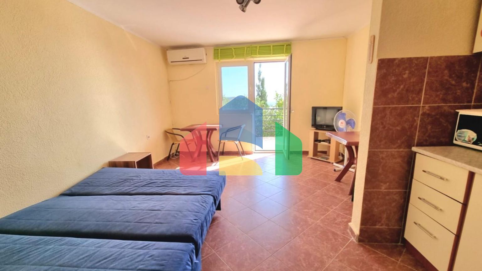 Продажа дома в Сутоморе район Заградже