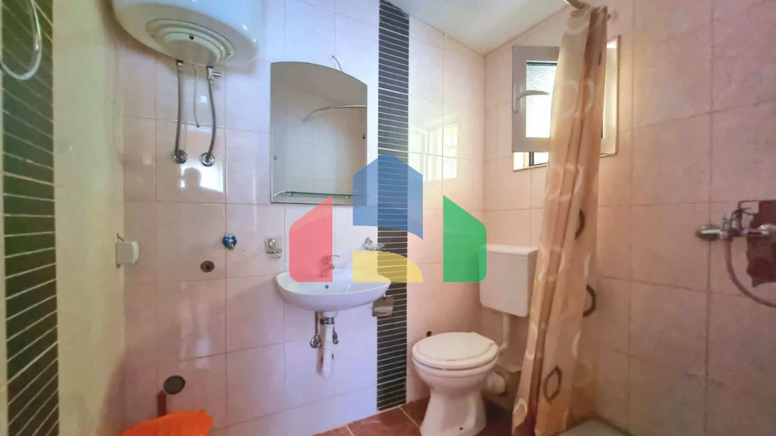 Продажа дома в Сутоморе район Заградже