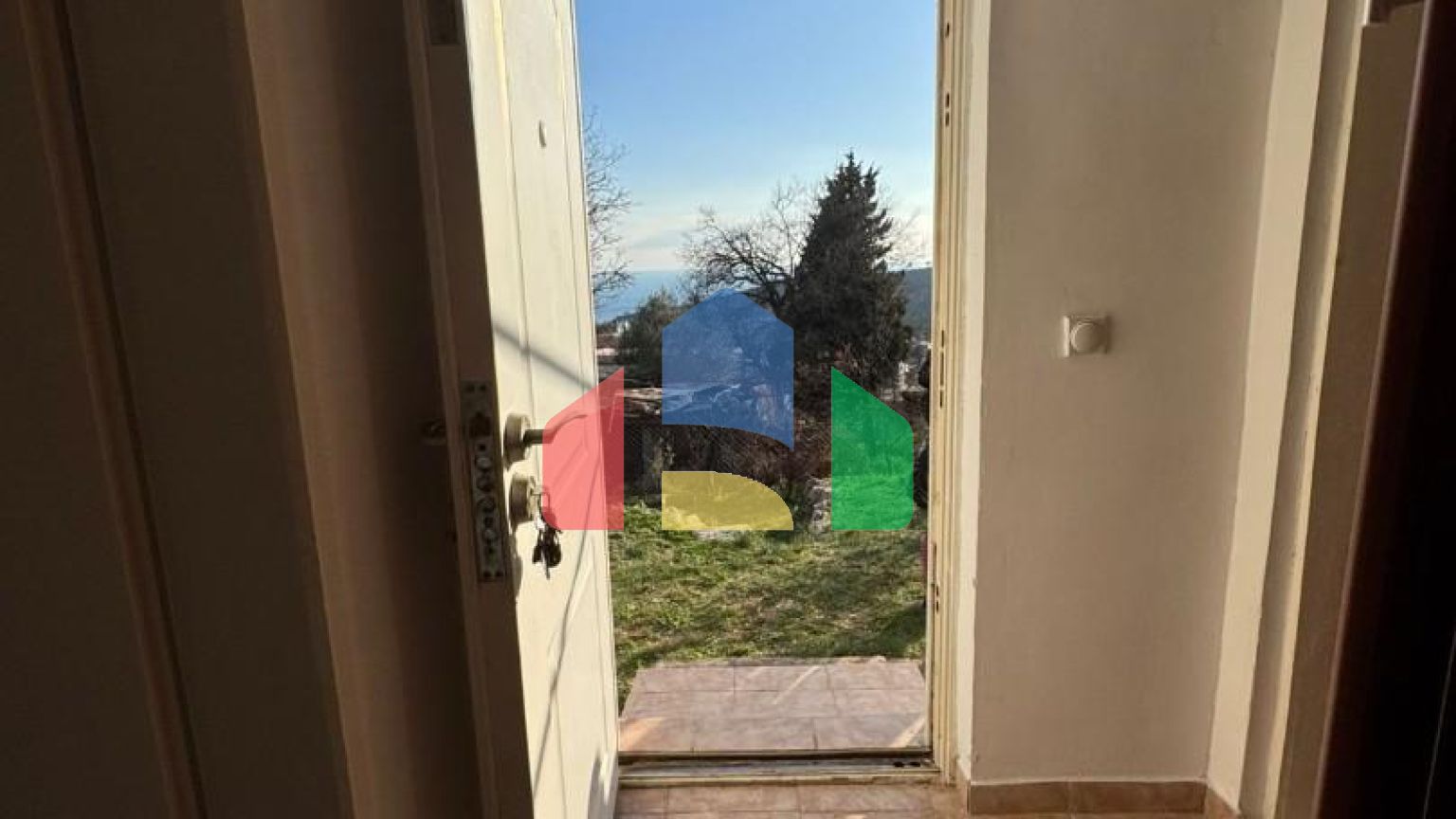 Продается дом с видом на Адриатику в живописном Сутоморе, Барская Ривьера