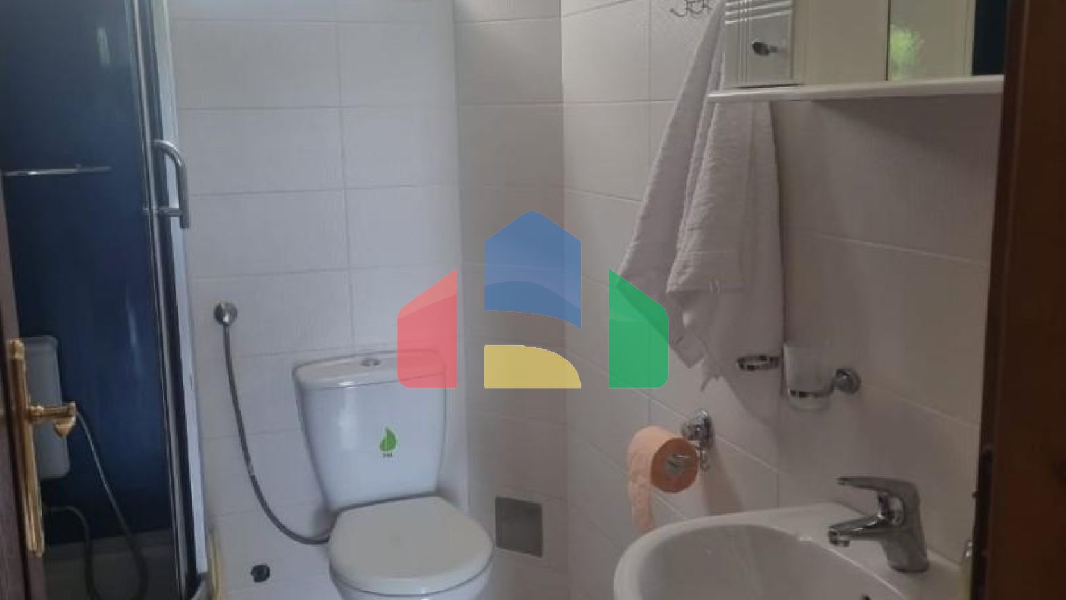 Продается дом с видом на море в туристическом поселке Сутоморе, район Горелац