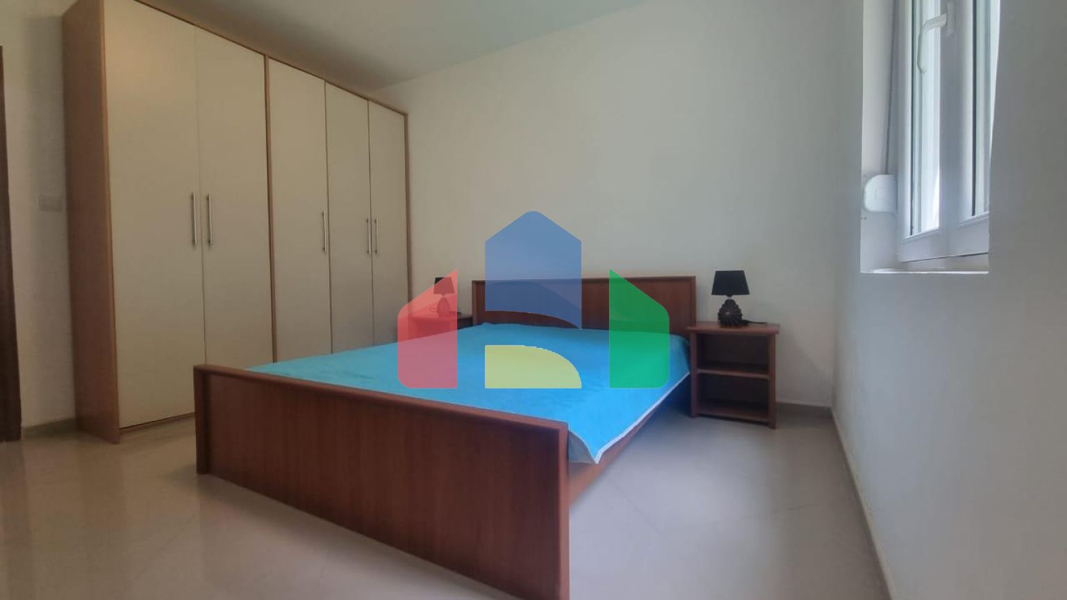 Продается дом с видом на море в туристическом поселке Сутоморе, район Горелац