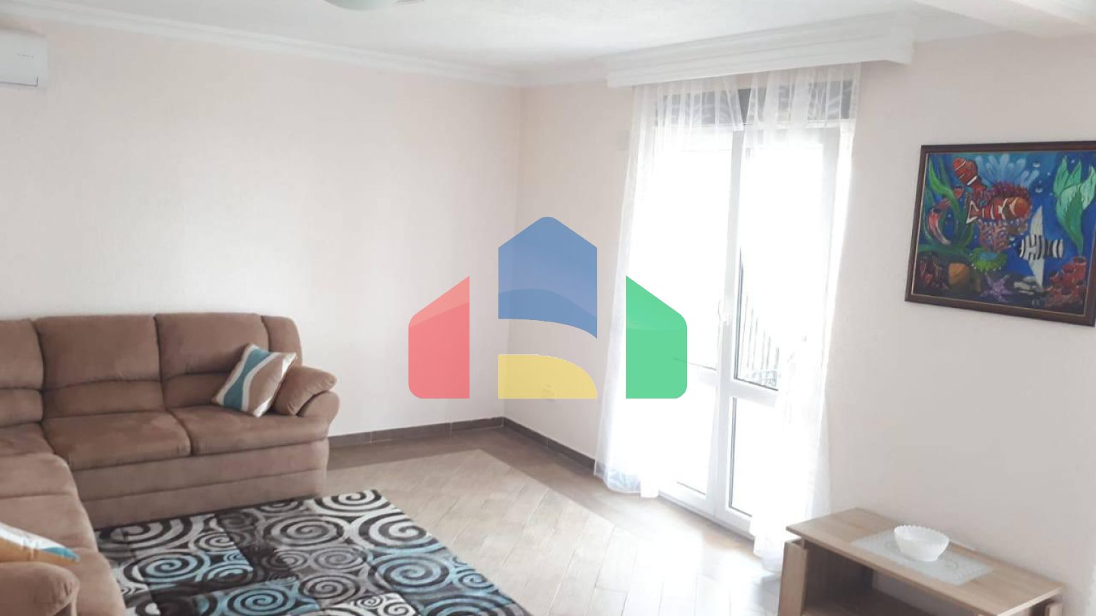 Продается просторный 4-этажный дом с панорамным видом на море в Сутоморе (Заградже)