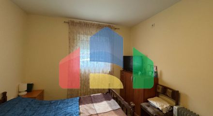 Просторный дом и апартаменты для аренды в Сутоморе.