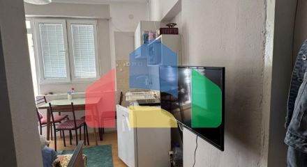 Продаётся этаж дома с двумя апартаментами в Сутоморе ниже магистрали