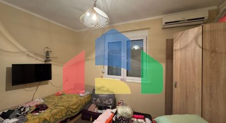 Продаётся этаж дома с двумя апартаментами в Сутоморе ниже магистрали