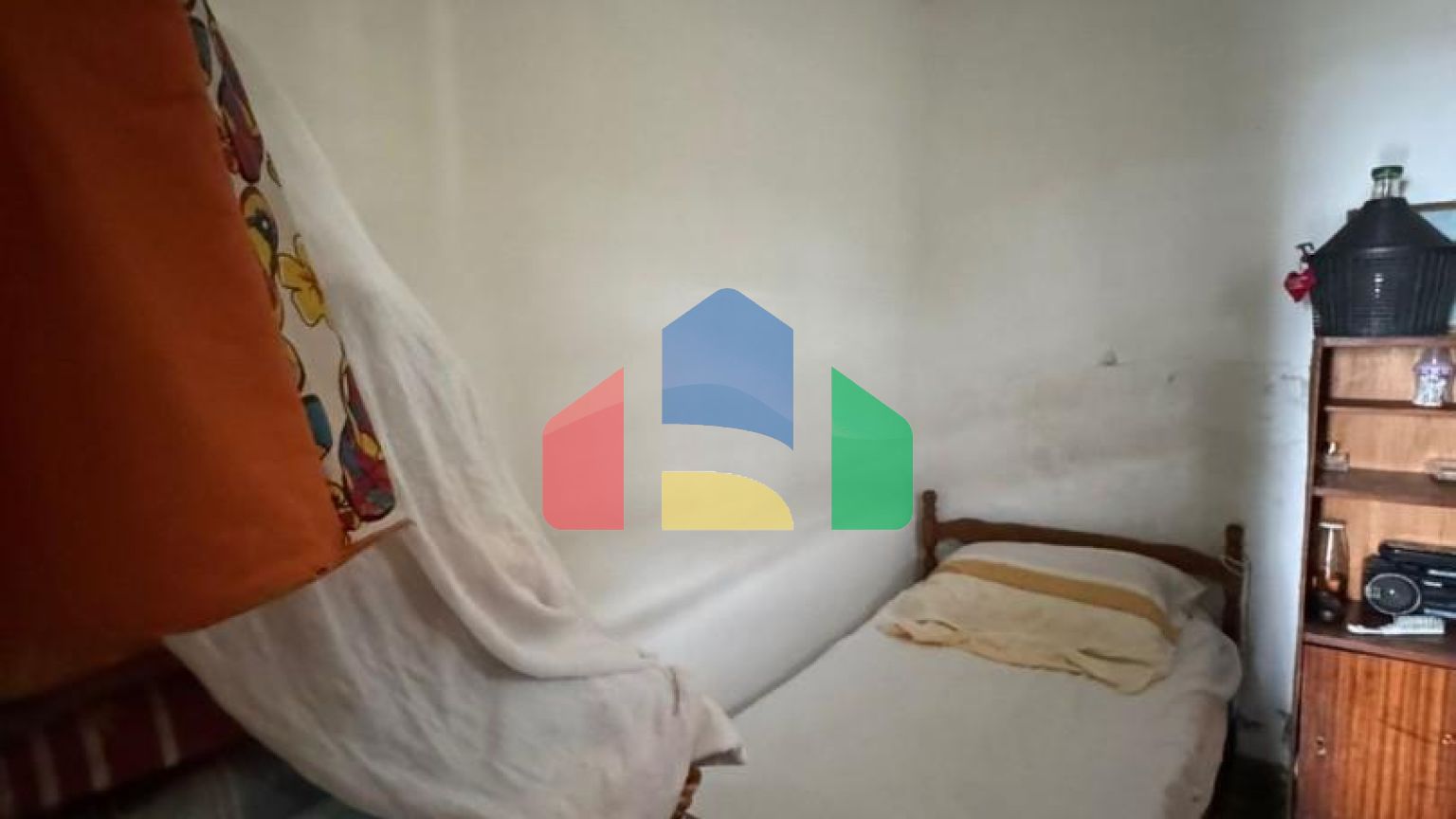 Небольшой дом с участком в Сутоморе