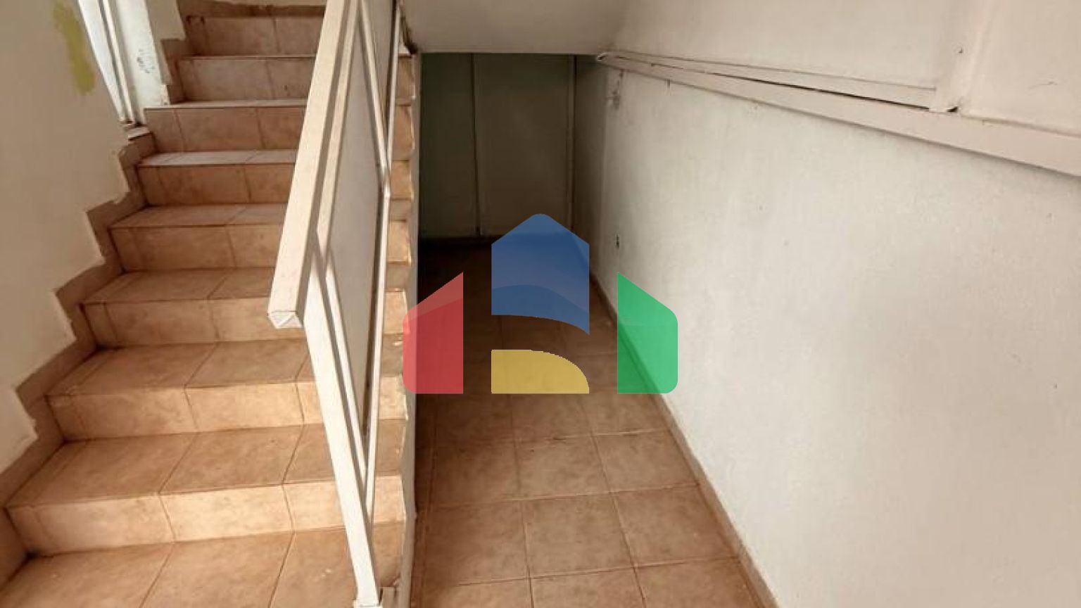 Продажа большой квартиры в Сутоморе