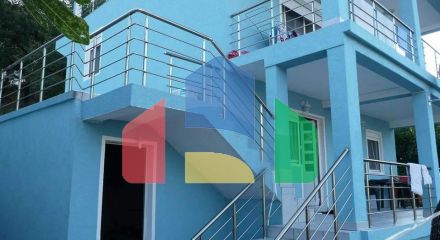 Трёхэтажный дом в живописном горном районе Сутоморе