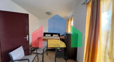 Продаётся двухэтажный дом у моря в Сутоморе (Брца)