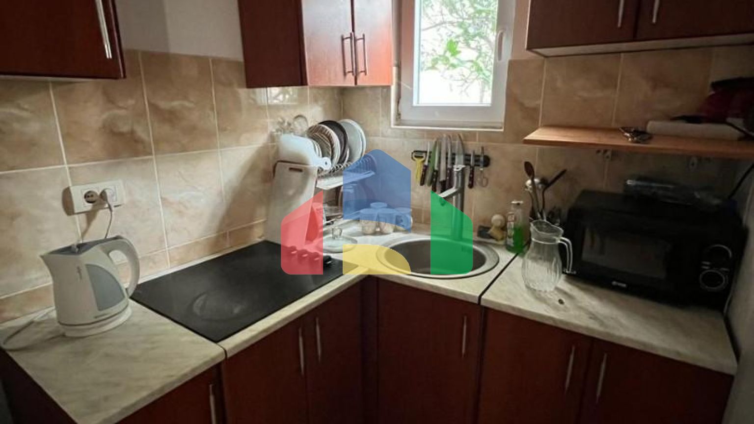 Продаётся двухэтажный дом у моря в Сутоморе (Брца)