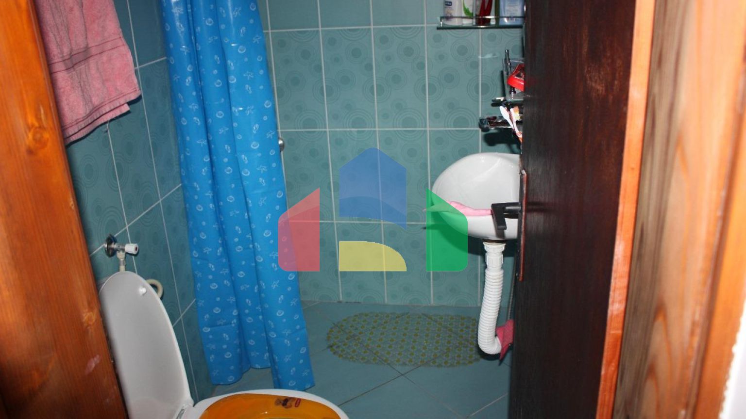 Продаётся двухэтажный дом у моря в Сутоморе (Брца)