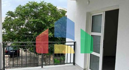Modern house by the sea in Sutomore