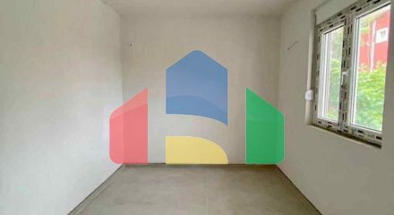 Современный дом у моря в Сутоморе