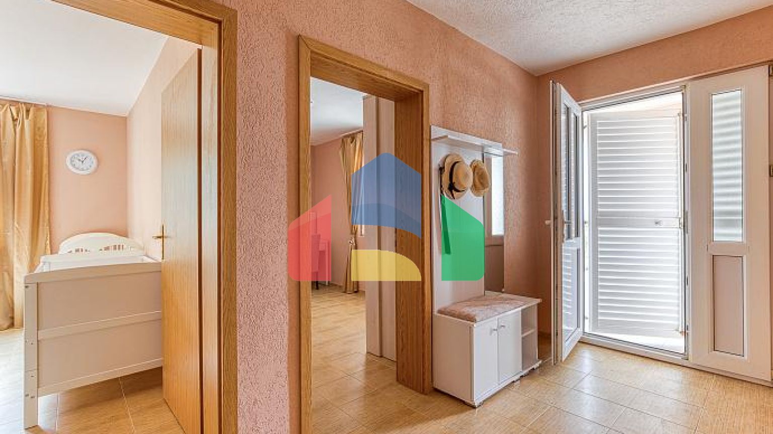 Дом в Сутоморе с панорамным видом на море 140 м2