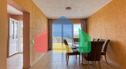 Дом в Сутоморе с панорамным видом на море 140 м2