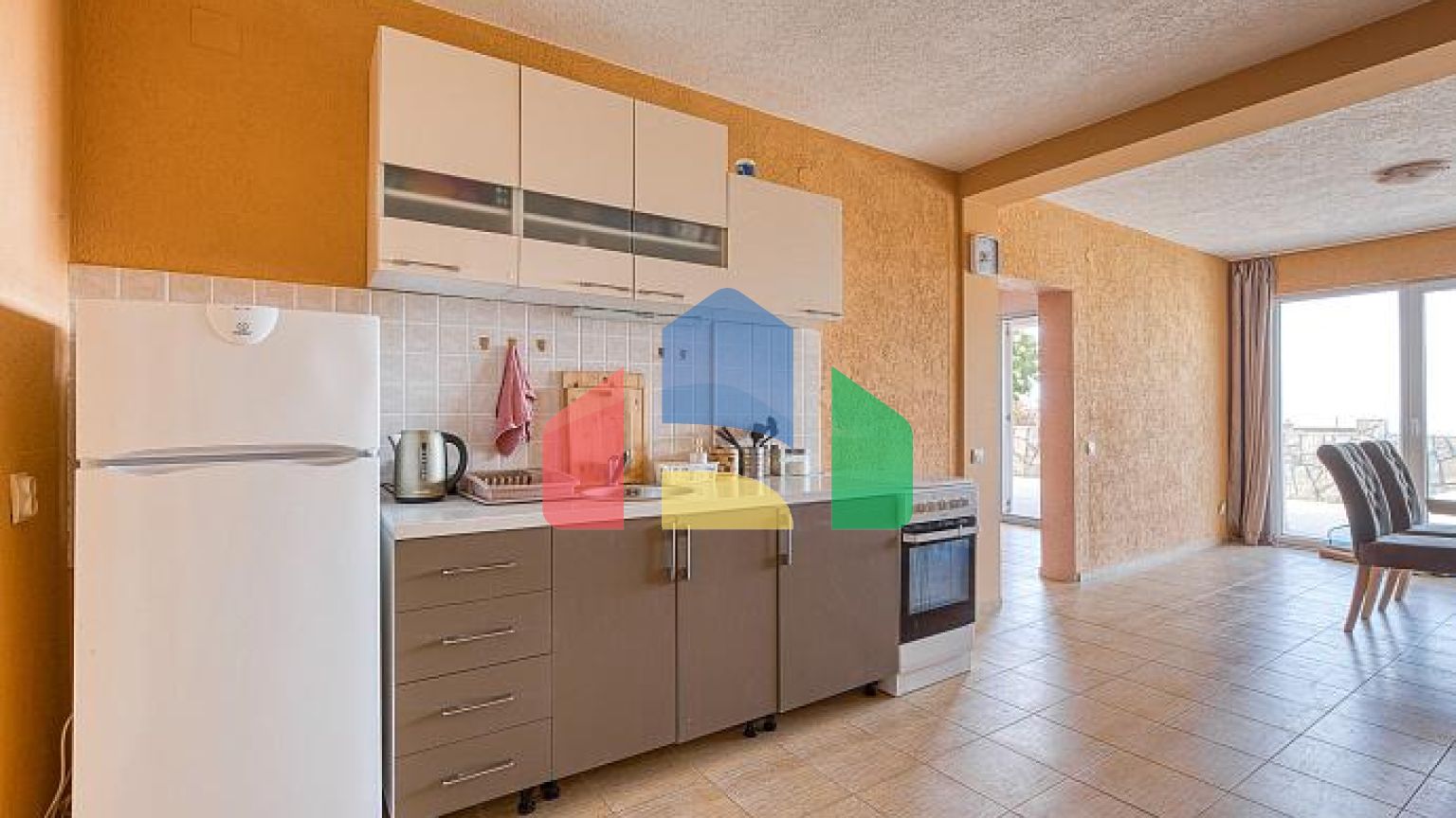 Дом в Сутоморе с панорамным видом на море 140 м2