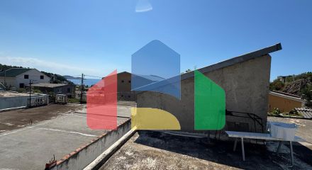 Одноэтажный легальный дом в Сутоморе  с участком