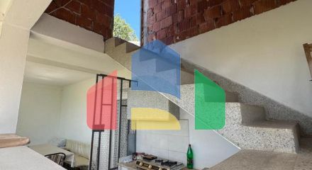 Одноэтажный легальный дом в Сутоморе  с участком