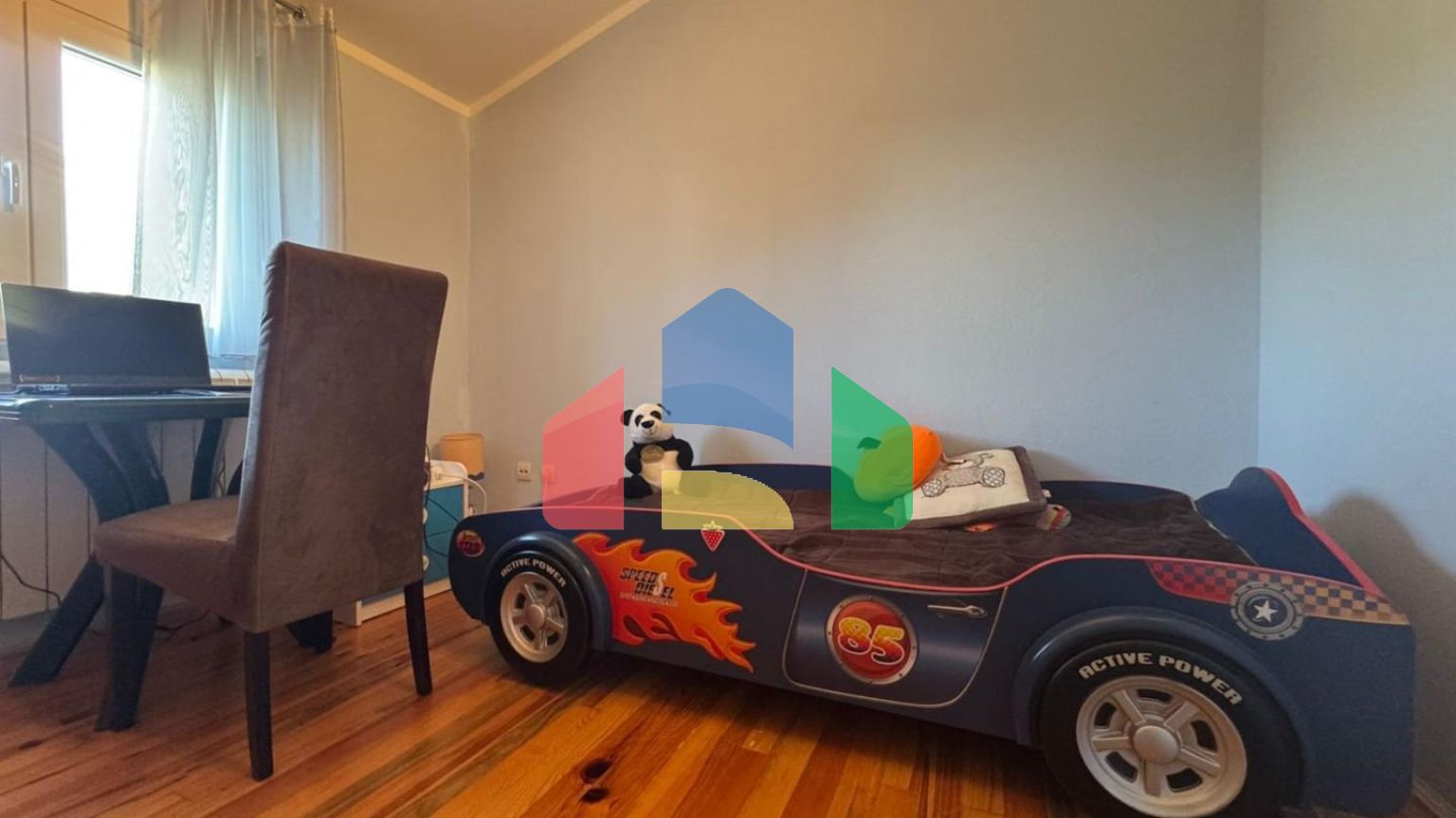 Продаётся двухэтажный уютный дом в Сутоморе