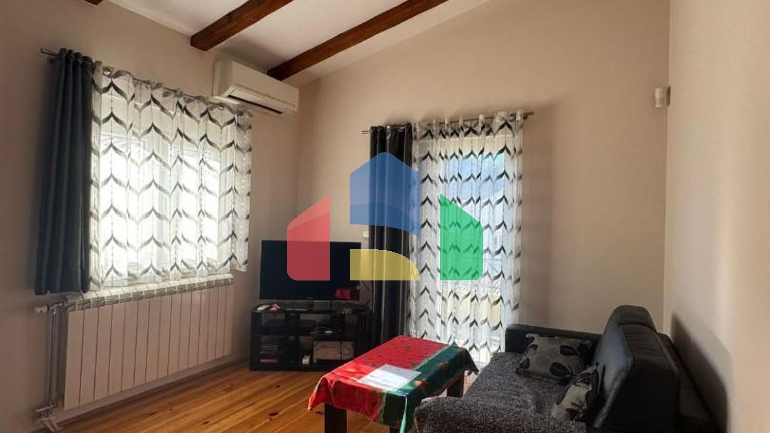 Продаётся двухэтажный уютный дом в Сутоморе