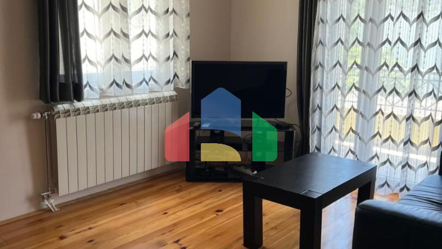 Продаётся двухэтажный уютный дом в Сутоморе