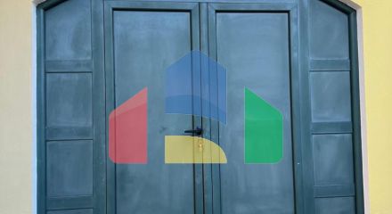 Продаётся двухэтажный уютный дом в Сутоморе