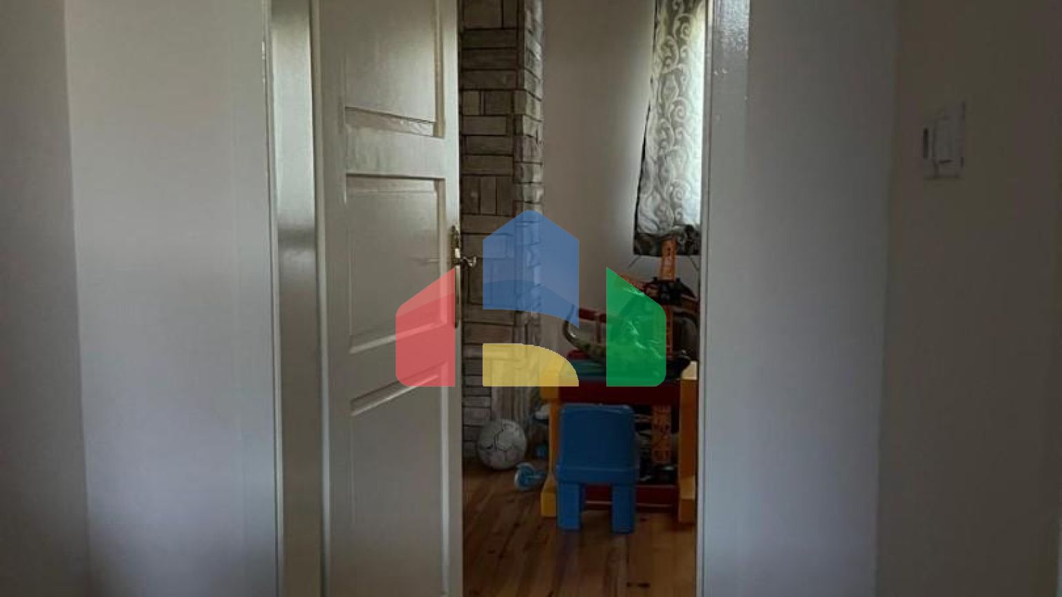 Продаётся двухэтажный уютный дом в Сутоморе