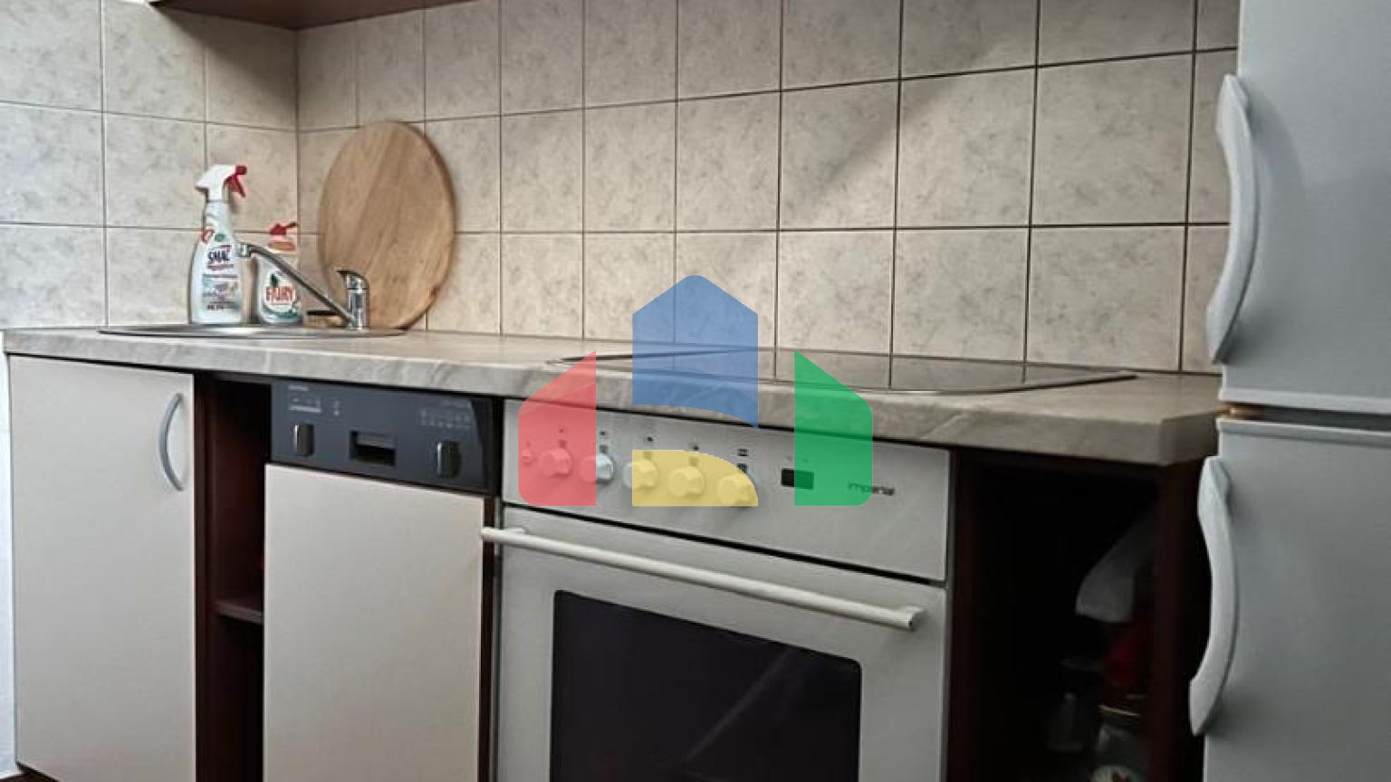 Продаётся двухэтажный уютный дом в Сутоморе