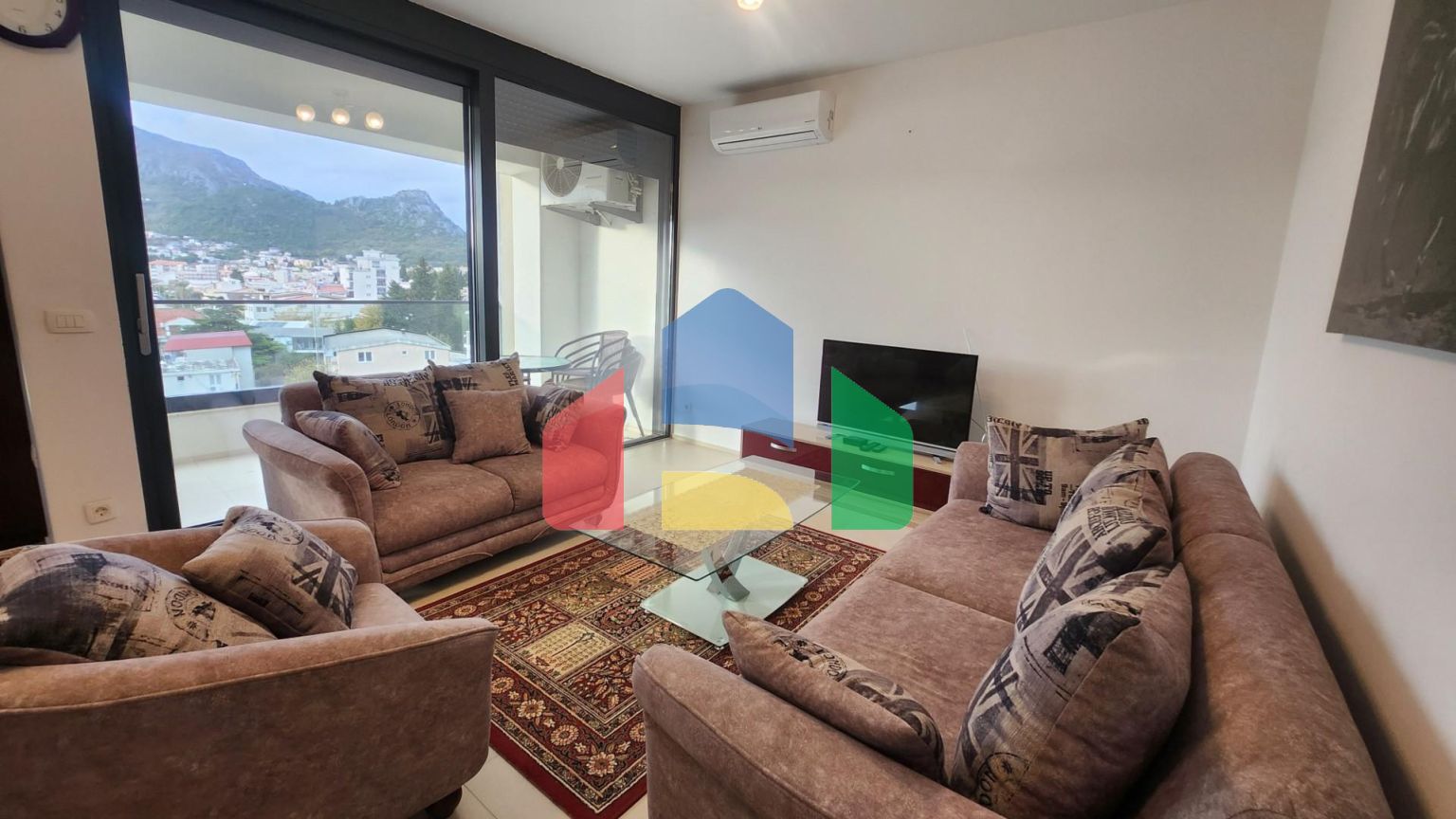 Квартира в новом доме в центре Сутоморе, 52 м2