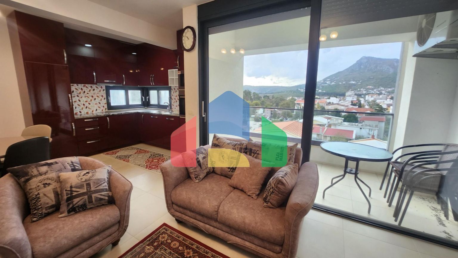 Квартира в новом доме в центре Сутоморе, 52 м2