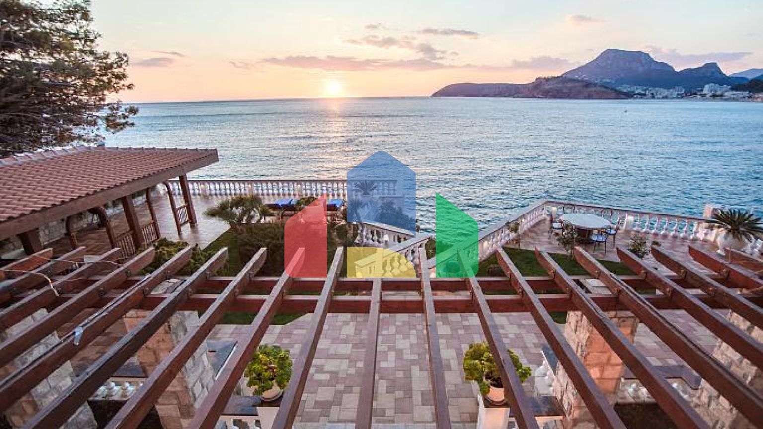 Вилла 1200м2: Эксклюзивная резиденция у моря