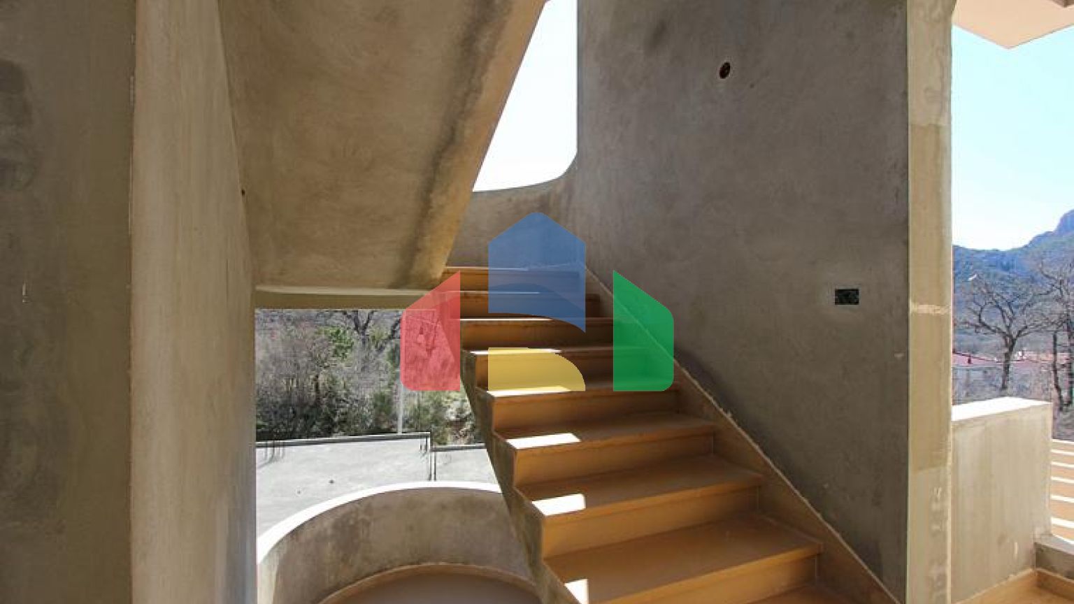 Дом с отдельными квартирами