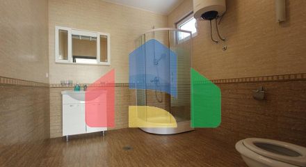 Вилла с бассейном в Сутоморе