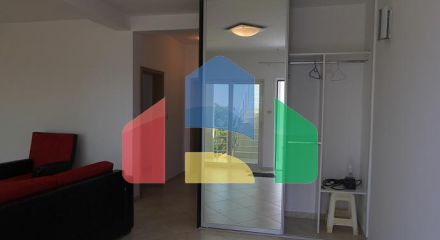A three-story house with a panoramic view in Sutomore