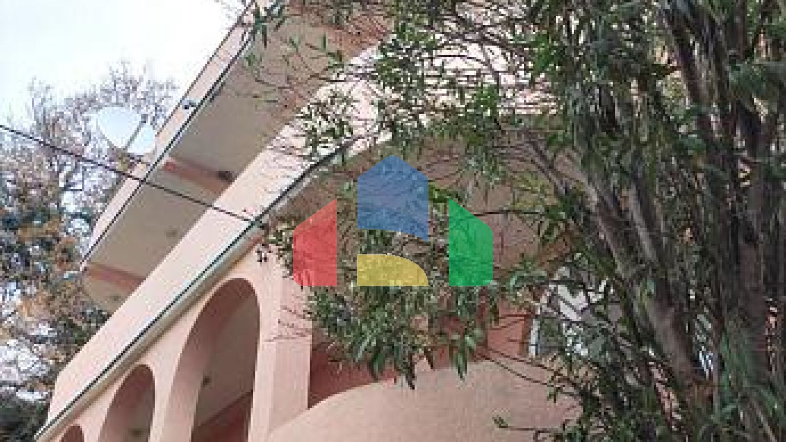 Идеальный семейный дом с видом на море и горы в Сутоморе