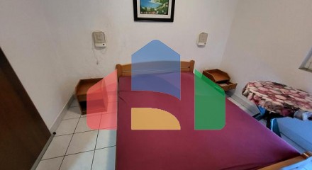 House with apartments in Sutomore