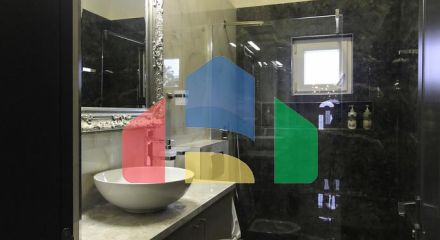 Двухэтажный просторный дом в Сутоморе