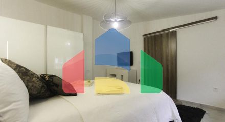 Двухэтажный просторный дом в Сутоморе