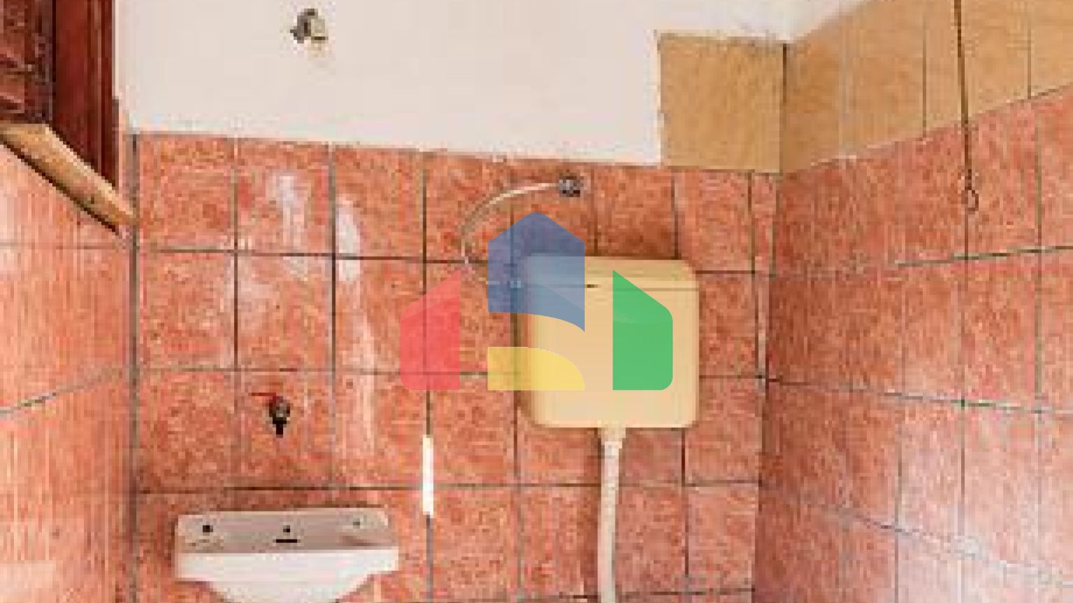 Дом с террасой и видом на море в Баре