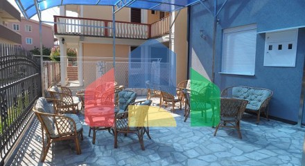House with ten apartments in an excellent location