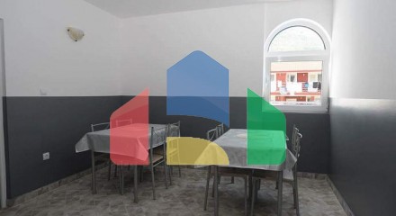 House with ten apartments in an excellent location
