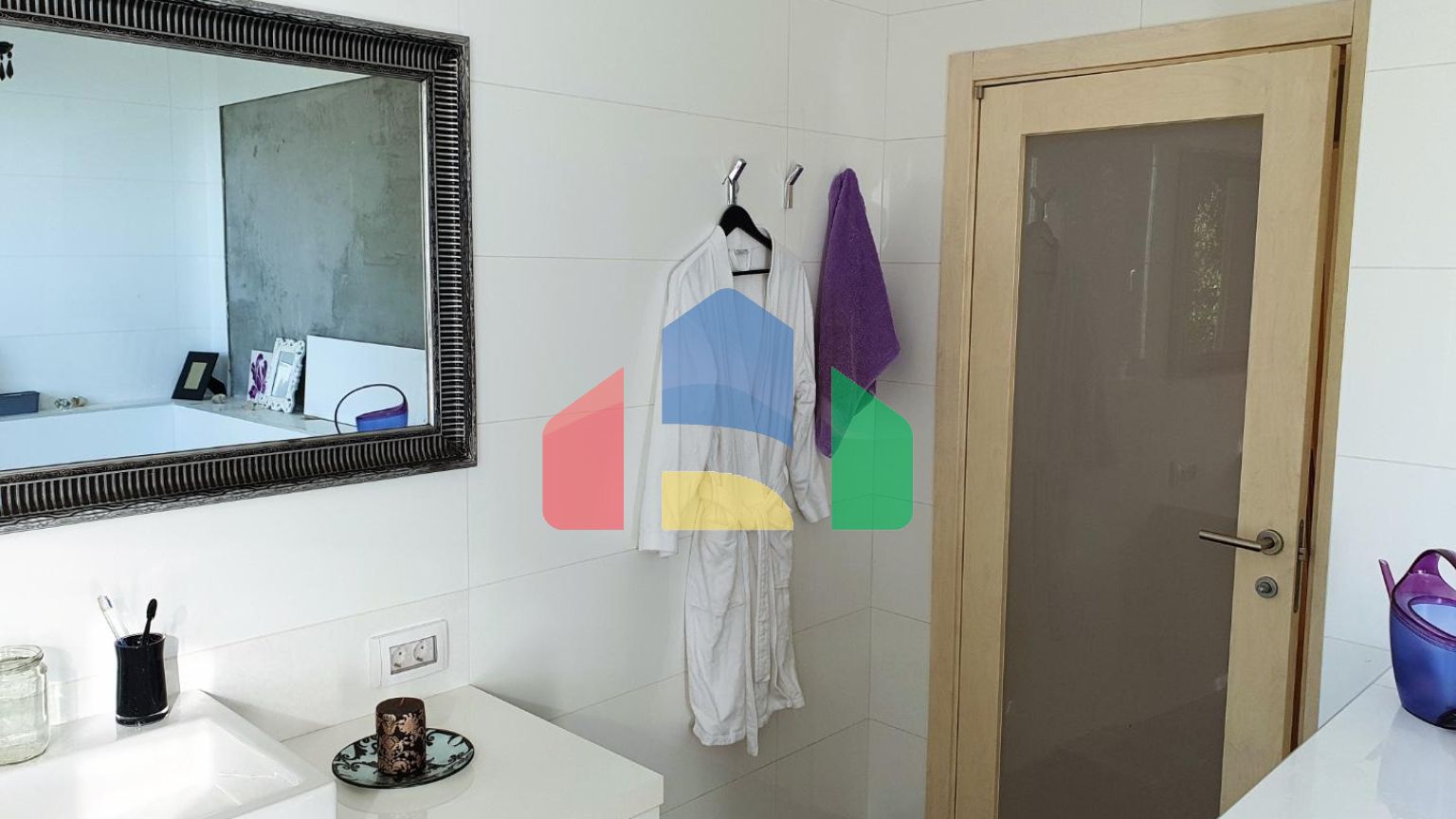 Новая уникальная вилла над Святым Стефаном