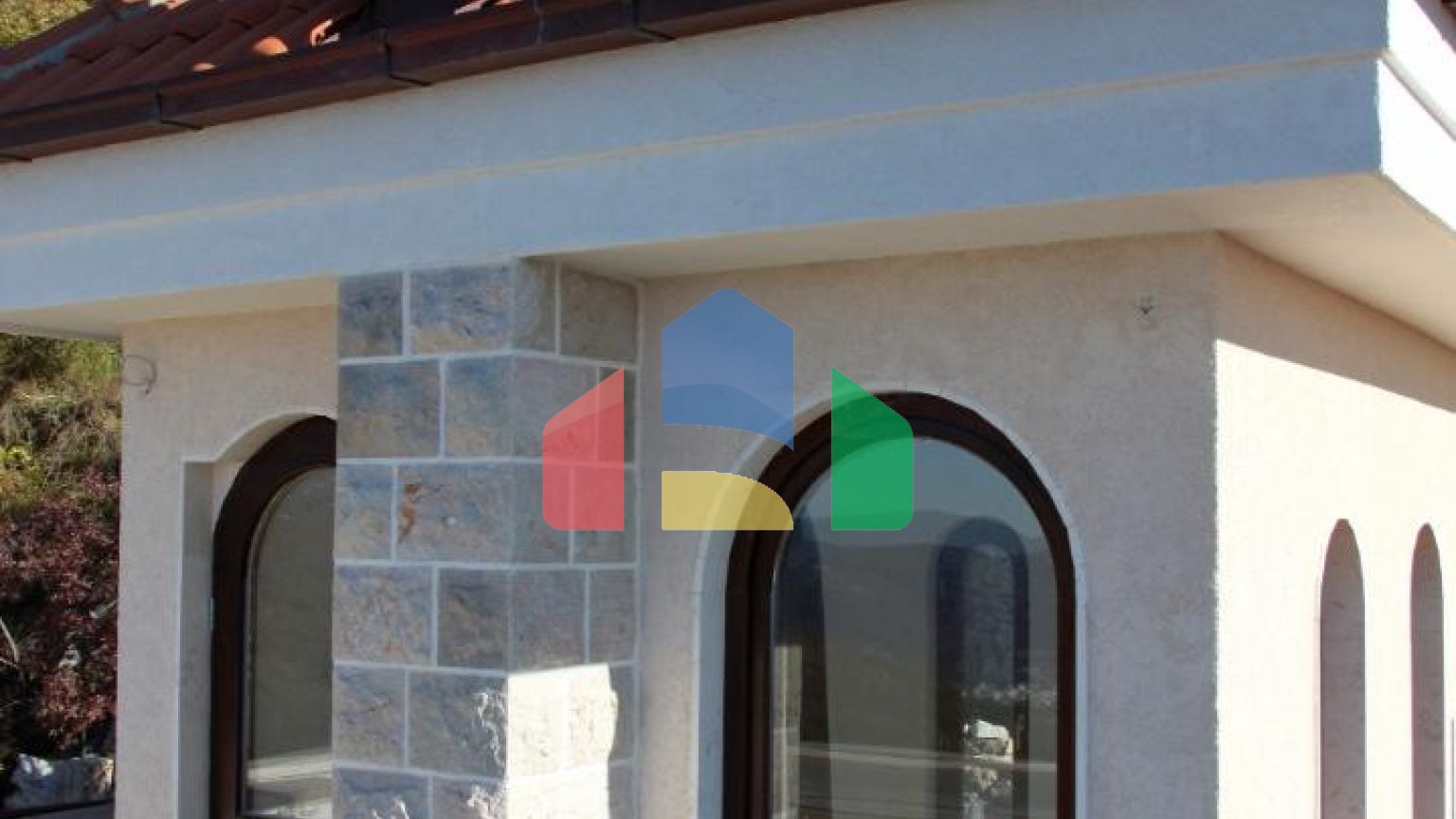 Новая уникальная вилла над Святым Стефаном