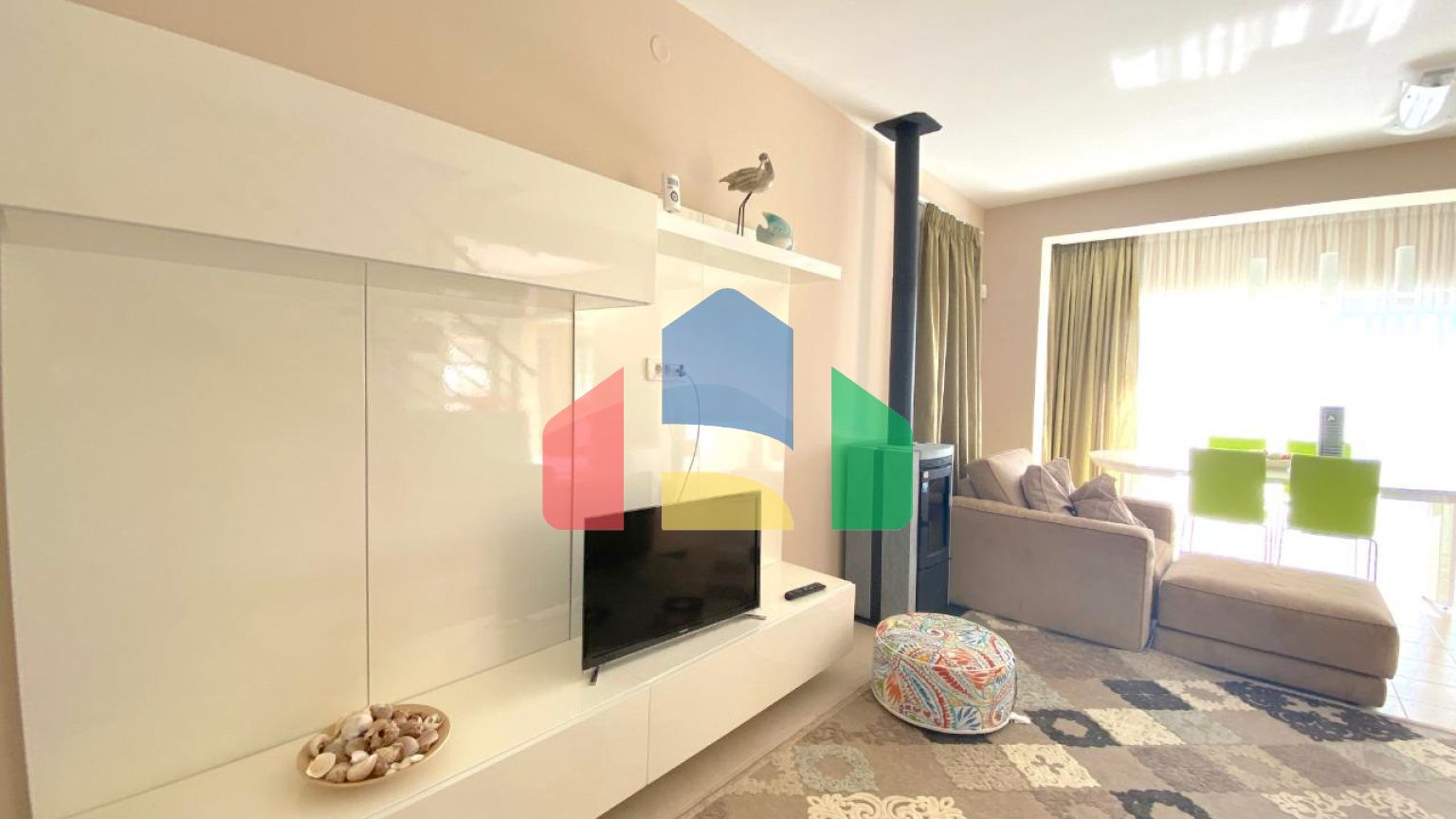 Вилла с тремя спальнями в Близикуче