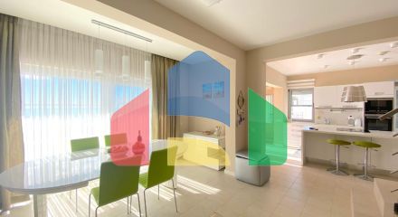 Вилла с тремя спальнями в Близикуче