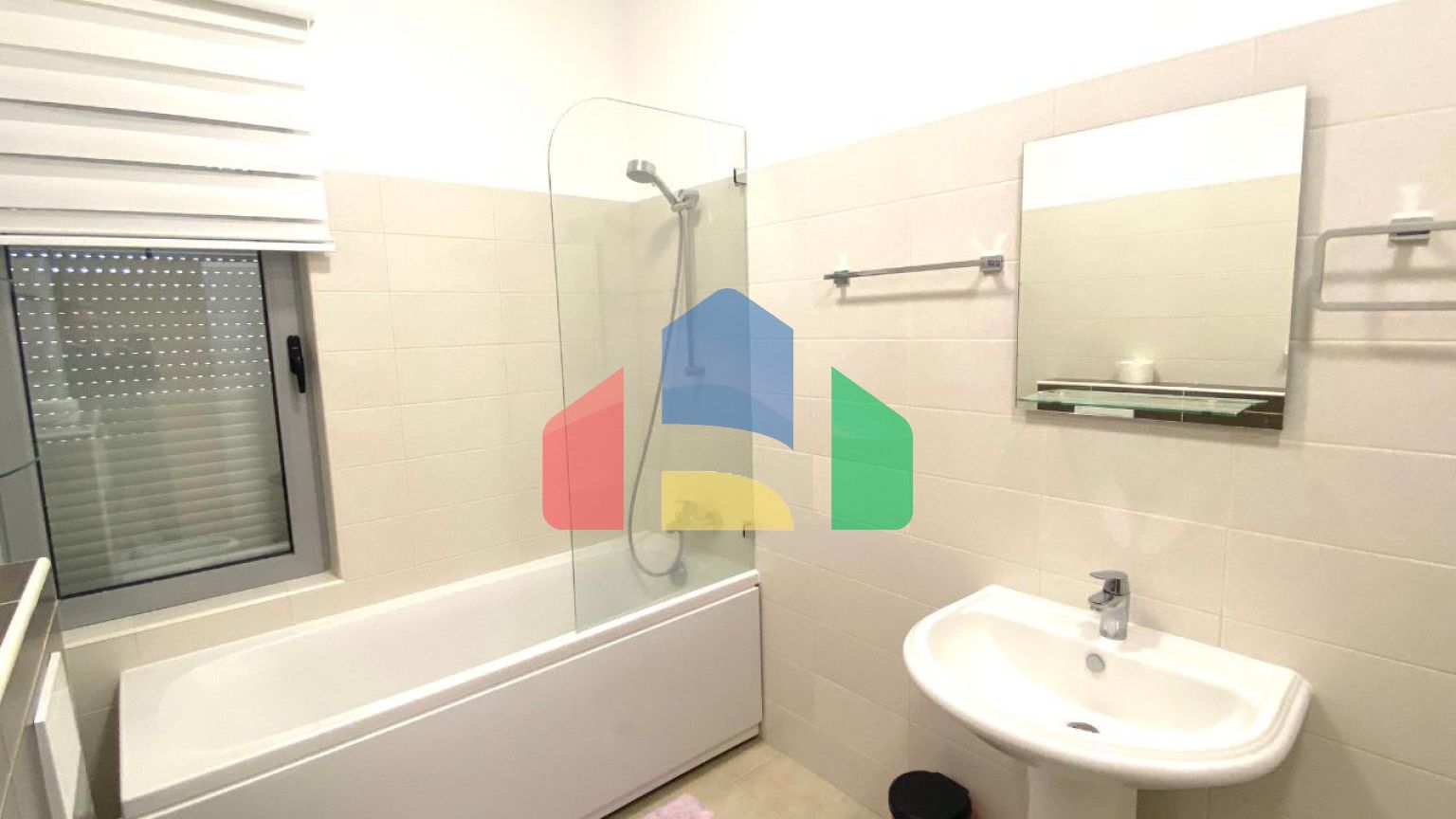 Вилла с тремя спальнями в Близикуче